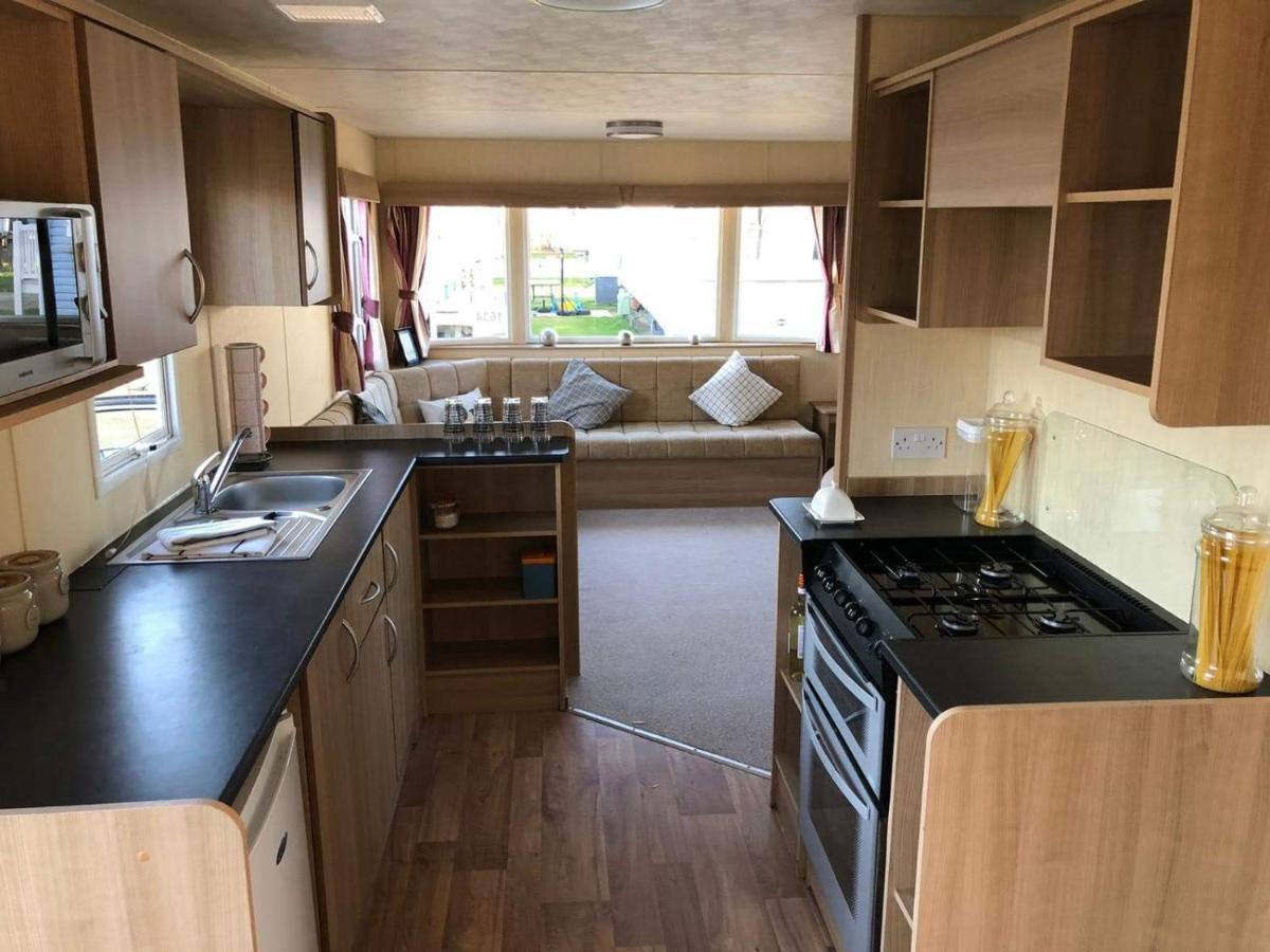 Hotel Evans Whitehouse Caravan Towyn Abergele Exterior foto